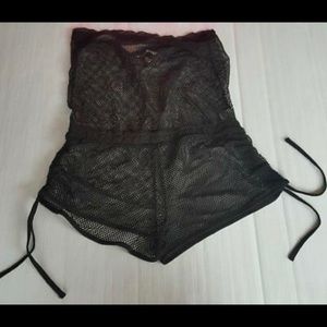 Cover up, Victoria’s Secret